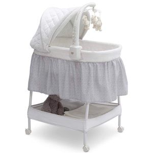 Delta Children Deluxe Gliding Bassinet